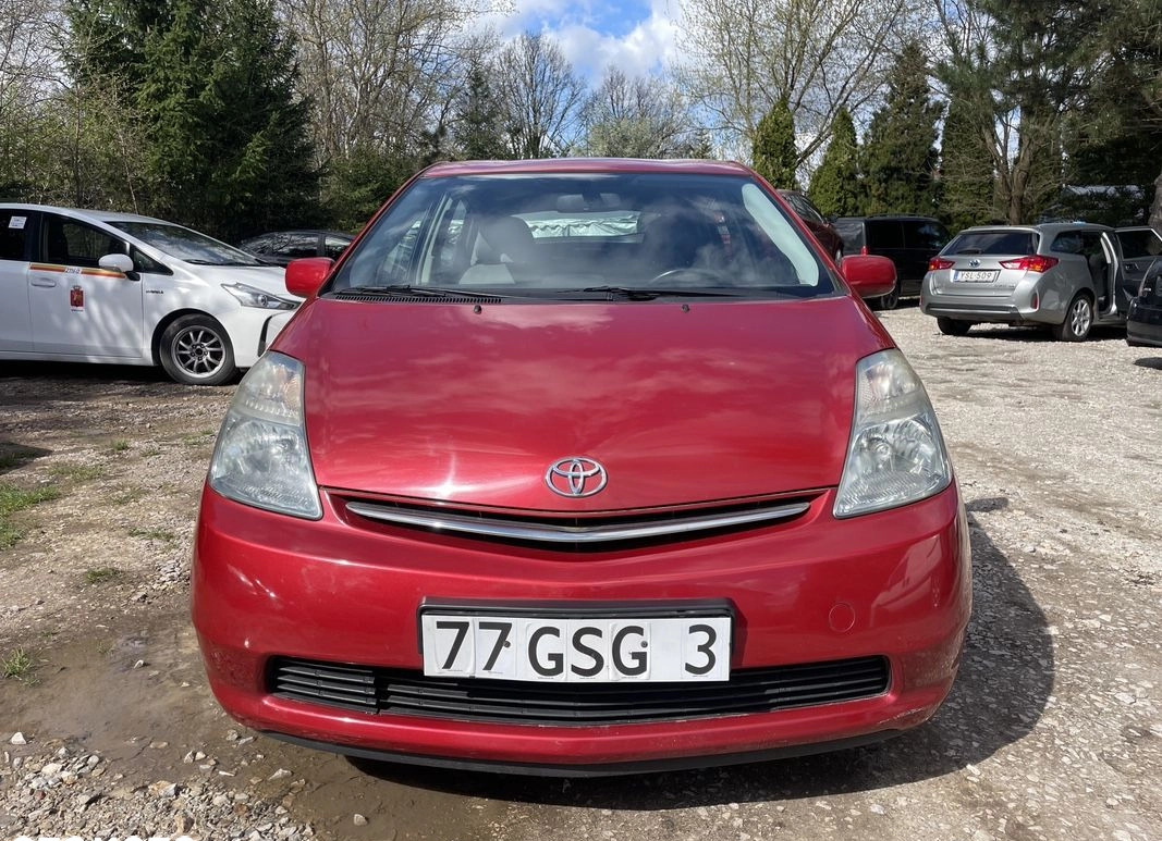 Toyota Prius cena 24500 przebieg: 205000, rok produkcji 2008 z Zielonka małe 232